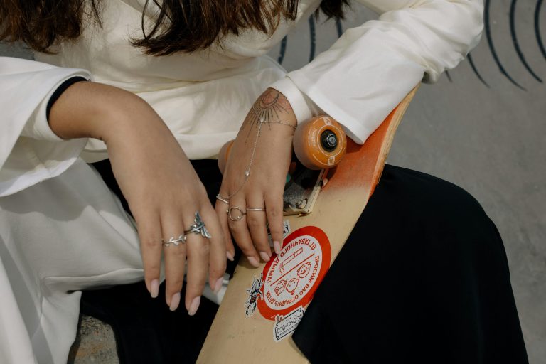 Why Functional Fashion Accessories Matter in Urban Style