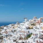 Cliffside Lodgings With Panoramic Coastal Walks