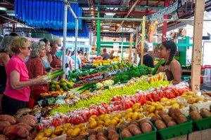 The Benefits of Buying And Cooking Local Produce