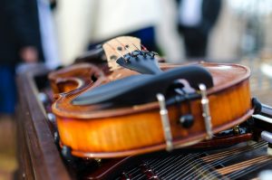 Electronic Music Instruments With AI Composition Features