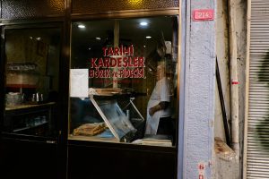 Urban Neighborhoods Rich in Culinary Heritage