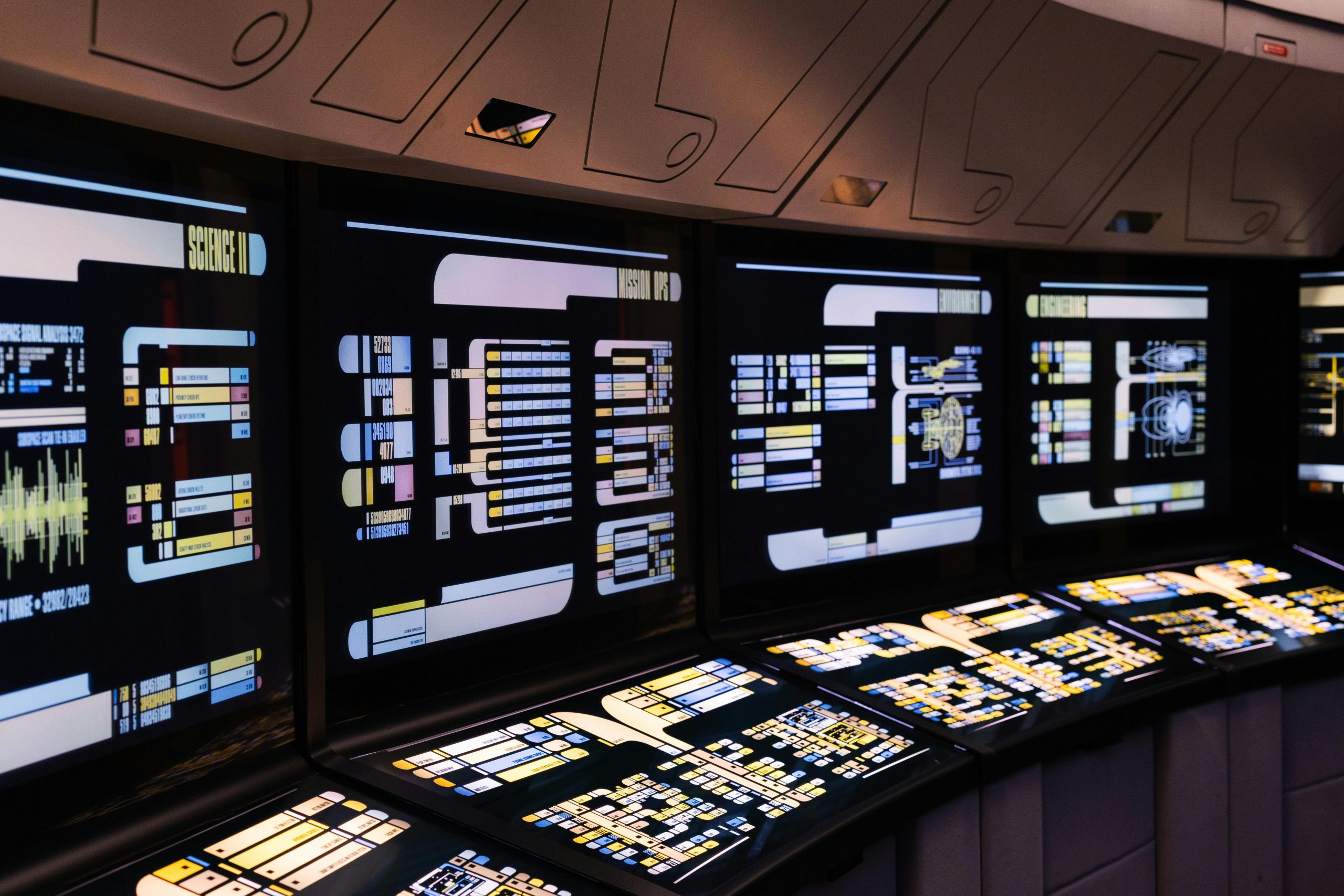 Electronics Combining Speakers and Mood Lighting Systems