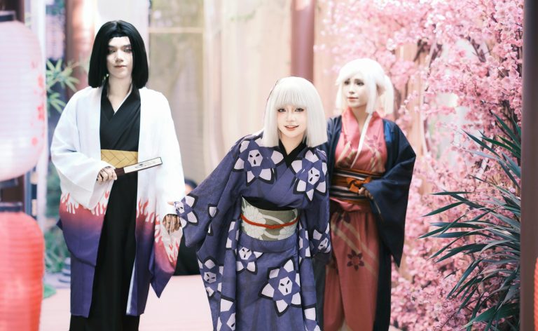 Festival Fashion Inspiring Youthful and Playful Streetwear Looks