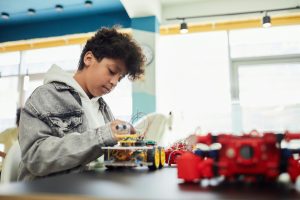 Designing Modern Libraries as Student Creativity Hubs